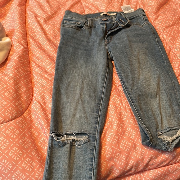 Jeans - Picture 2 of 3